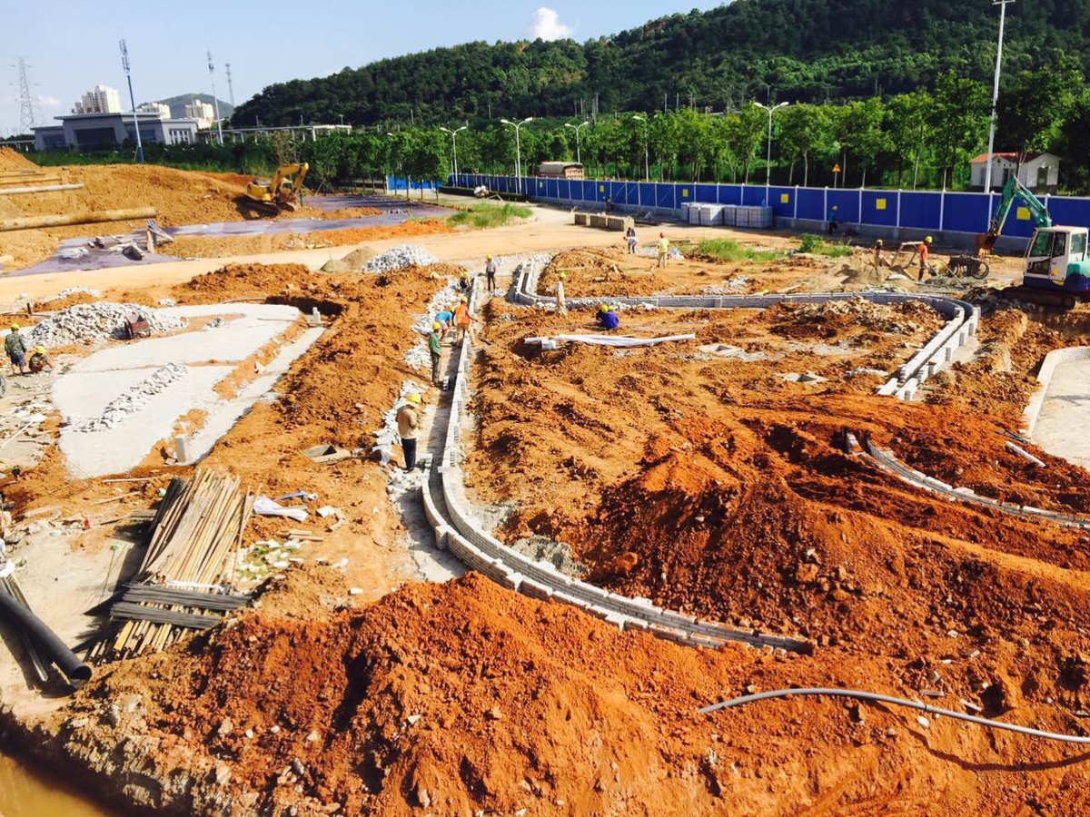 2019年6月15日大沙河生態(tài)長廊景觀項目綠化工程III 綠化工程